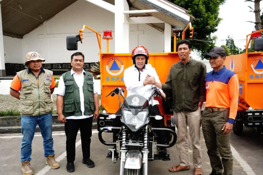 BNPB Serahkan 3 Unit Bentor Powerace, Bupati Aceh Tengah Dorong Penguatan Layanan Kebersihan Pasca B