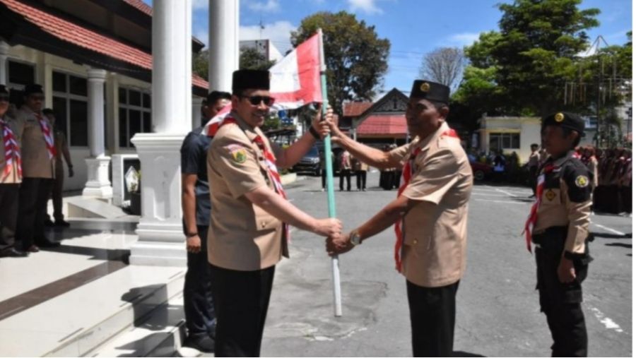 Bupati Aceh Tengah Haili Yoga Lepas Kontingen MTR XXIV Ke Meulaboh