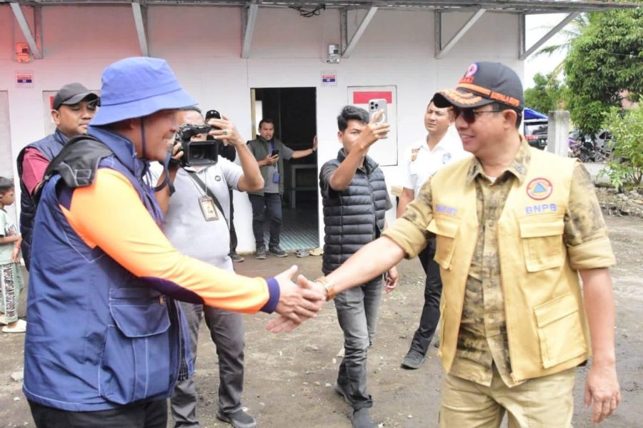 Bupati Haili Yoga Menangis di Ketol : Masyarakat Kami Hari Ini Sudah Bisa Tinggal Di Rumah Sementara