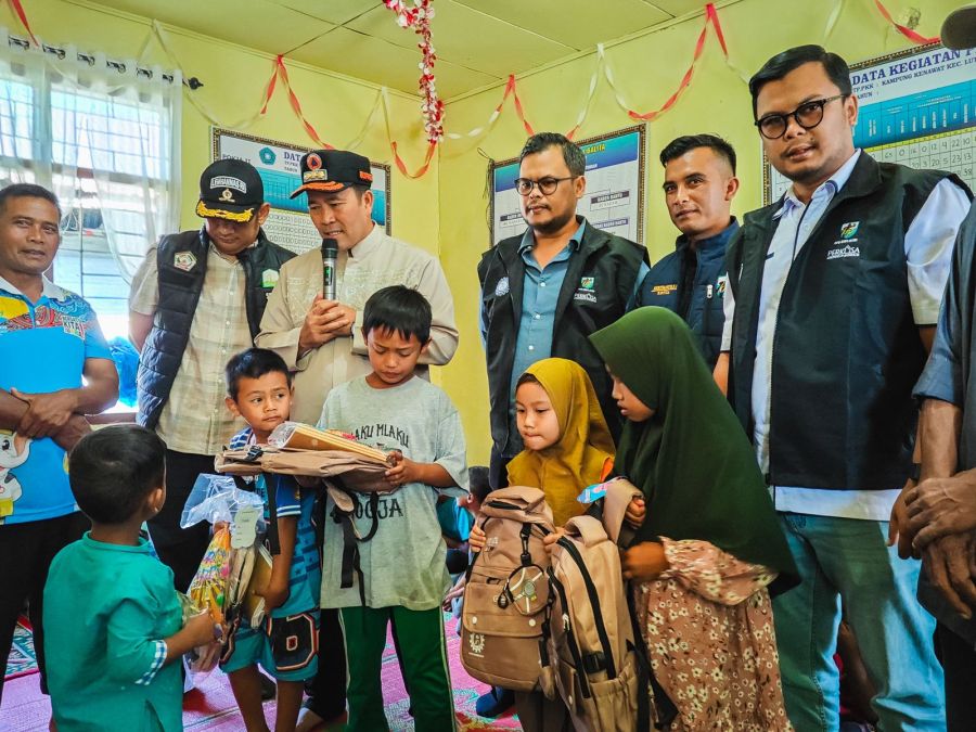 DPW Serikat Pekerja BPJS Ketenagakerjaan Sumbagut Serahkan MCK Darurat di Aceh Tengah