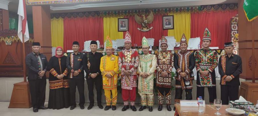 Eksekutif dan Legislatif Pakai Adat Kerawang Gayo di Sidang Paripurna Ulang Tahun Kota Takengon 446