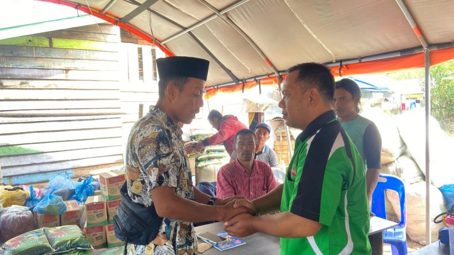 Haji Uma Beri Bantuan Kepada Korban Kebakaran di Kampung Tebok Aceh Tengah