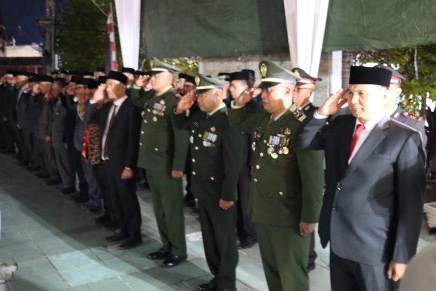 Kapolres Aceh Tengah dan Personel, Ikuti Upacara Kehormatan dan Renungan Suci, Kenang Jasa Para Pahl