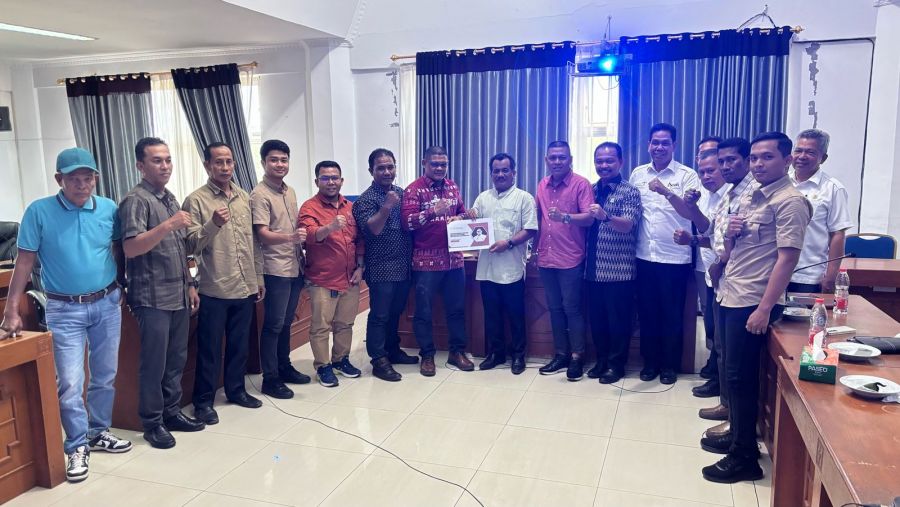 Ketua BRA Pusat Serahkan Bahan STOK Dan Akun E-Proposal Ke Satpel Aceh Tamiang