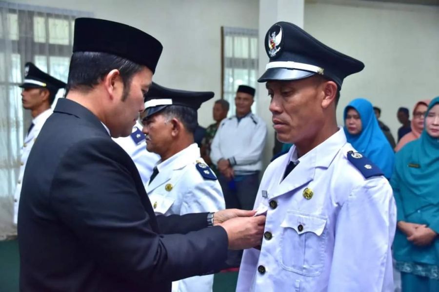 Lantik Pejabat PAW, Pj Bupati Haili Yoga Minta Reje Menjadi Alat Pemersatu Masyarakat