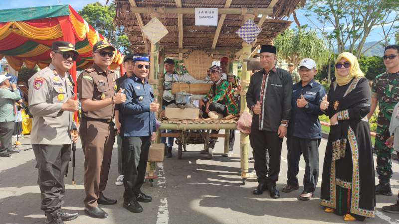 Menyambut Ulang Tahun Kota Takengon 446, Ribuan Siswa Ikut Karnaval Budaya