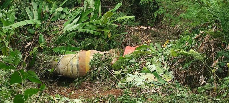 Mobil Mixer Semen Terbalik Ke Dalam Jurang Sedalam 20 Meter