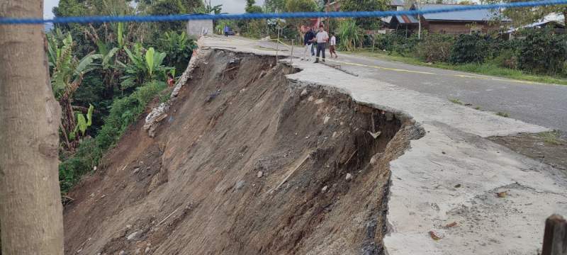 Pembangunan TPT Jalan Kampung Kala Nongkal Amblas Sepanjang 20 Meter