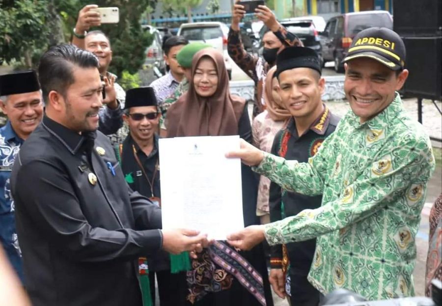 Pj. Bupati Drs. Haili Yoga, M.Si Launching Sekulah Belangi