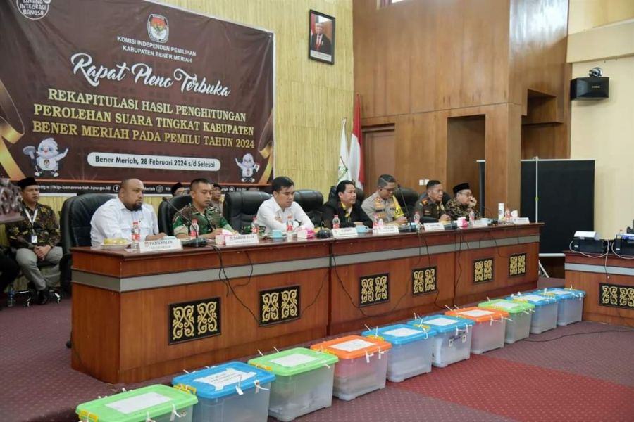 Pj. Sekda Hadiri Rapat Pleno Pembukaan Rekapitulasi Hasil Perhitungan Perolehan Suara Pemilu 2024