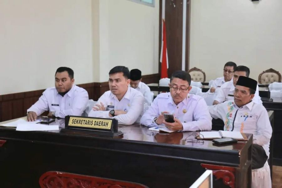 Pj. Sekretaris Daerah Bener Meriah Khairmansyah Ikuti Webinar Pembahasan Isu Strategis