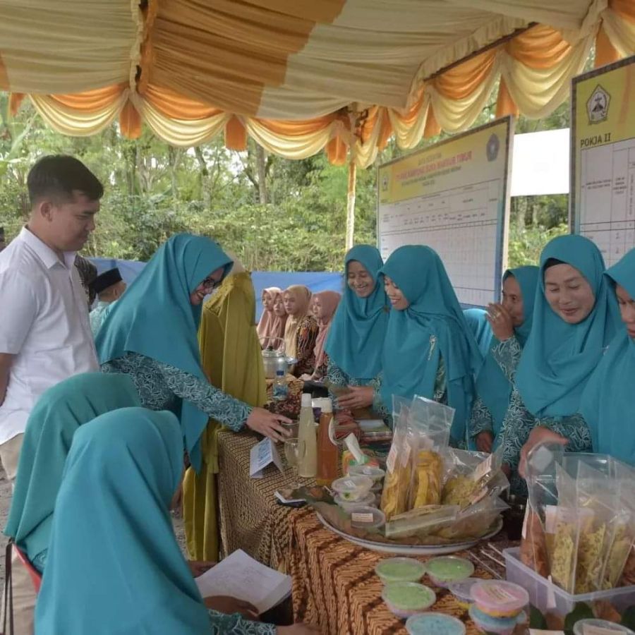 Plt Asisten 1 Khairmansyah Menghadiri Kegiatan Penilaian Gammawar Gampong Suka Makmur