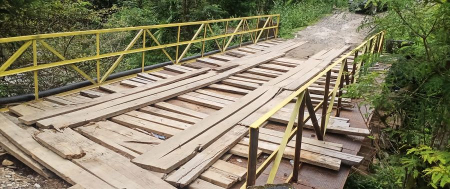 Rehab jembatan di Kampung Mungkur, Diduga Proyek Siluman Dan Asal Jadi