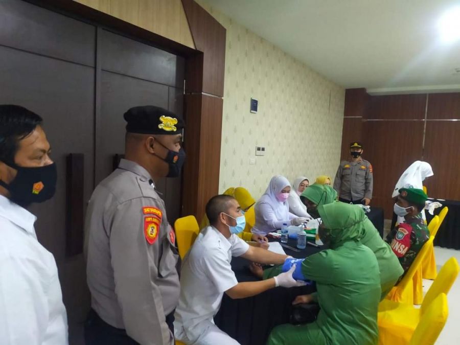 Vaksinasi dan Donor Darah, kerjasama Polres Aceh tengah, PMI serta Gand Bayu Hill